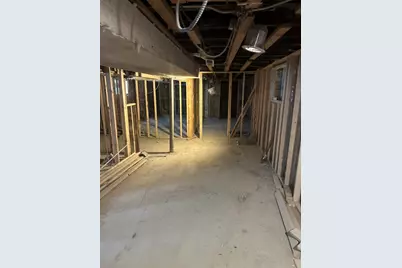 11809 S Indiana Avenue, Chicago, IL 60628 - Photo 17