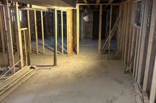 11809 S Indiana Ave, Chicago, IL 60628 - Photo 17