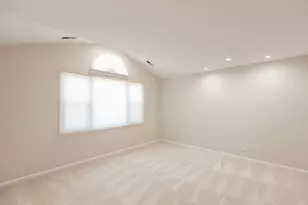 361 Willow Pkwy, Buffalo Grove, IL 60089 - Photo 9