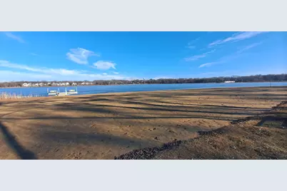 612 Crystal Springs Court, Fox Lake, IL 60020 - Photo 7