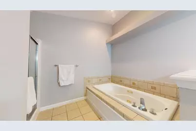 306 N Beringer Circle, Urbana, IL 61802 - Photo 11