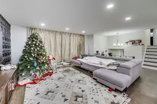 1437 E Michele Dr, Palatine, IL 60074 - Photo 3