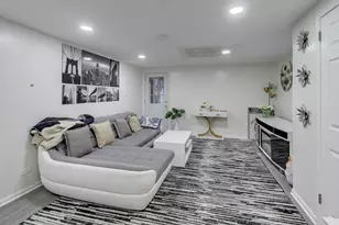 1437 E Michele Dr, Palatine, IL 60074 - Photo 7