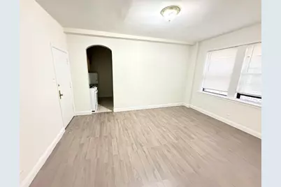 839 W Sheridan Road #422, Chicago, IL 60613 - Photo 7