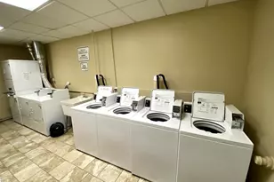 839 W Sheridan Rd, Chicago, IL 60613 - Photo 9