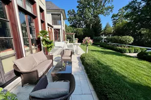 528 Roslyn Rd, Kenilworth, IL 60043 - Photo 9