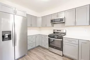 715 Concord Dr, Crystal Lake, IL 60014 - Photo 5