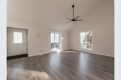 715 Concord Drive, Crystal Lake, IL 60014 - Photo 1