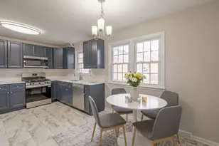 813 Westchester Blvd, Westchester, IL 60154 - Photo 3