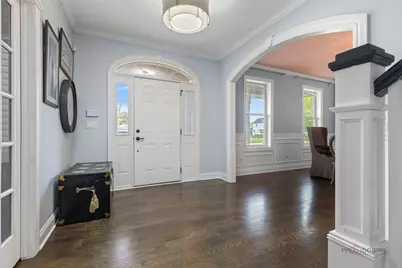 1025 S Vail Avenue, Arlington Heights, IL 60005 - Photo 3