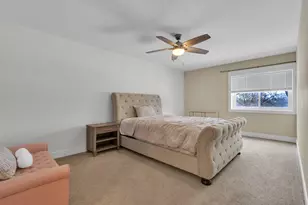 1400 N Yarmouth Pl, Mount Prospect, IL 60056 - Photo 11