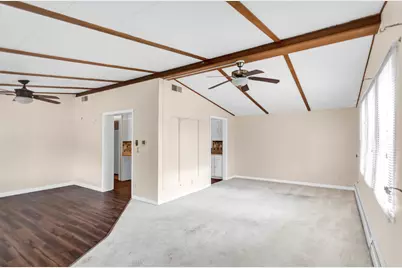 1053 Lakeview Road, Elgin, IL 60123 - Photo 7