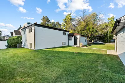 9427 S Charles Street, Chicago, IL 60643 - Photo 3