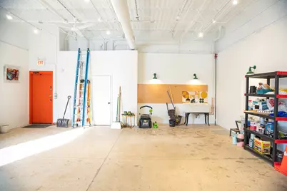 3256 W Bryn Mawr Avenue, Chicago, IL 60659 - Photo 21