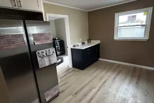 7722 W 81st Pl, Bridgeview, IL 60455 - Photo 3