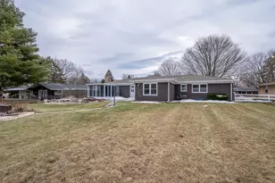 9836 W Paxton Dr, Beach Park, IL 60099 - Photo 21