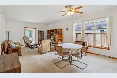 3306 Stakes Lane, Grayslake, IL 60030 - Photo 9