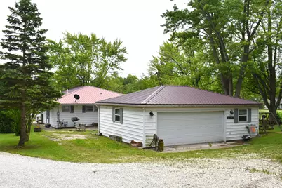 404 Wolfe Drive, Loda, IL 60948 - Photo 1