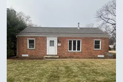 1110 S Gables Boulevard, Wheaton, IL 60189 - Photo 1