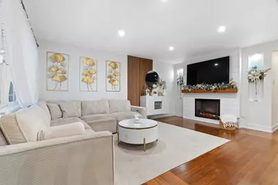 8239 Sayre Avenue, Burbank, IL 60459 - Photo 9