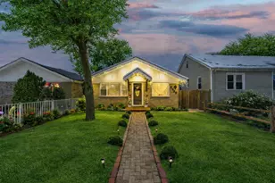 8239 Sayre Ave, Burbank, IL 60459 - Photo 1