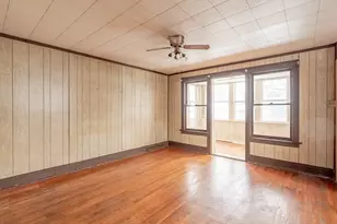 8025 S Euclid Ave, Chicago, IL 60617 - Photo 5