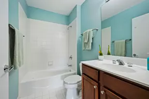 330 N Clinton St, Chicago, IL 60661 - Photo 11