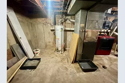 9527 S Parnell Avenue, Chicago, IL 60628 - Photo 33