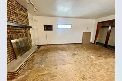 9527 S Parnell Avenue, Chicago, IL 60628 - Photo 15