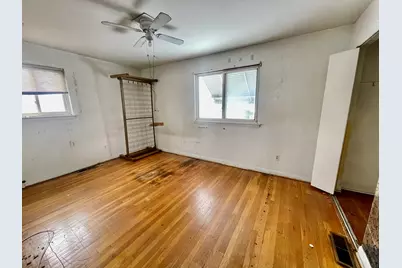 9527 S Parnell Avenue, Chicago, IL 60628 - Photo 27