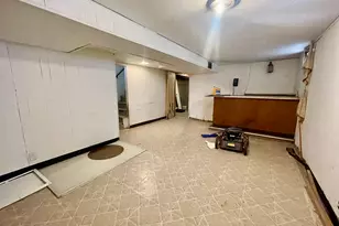 9527 S Parnell Ave, Chicago, IL 60628 - Photo 31