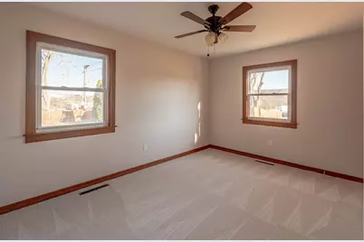 574 Hitchcock Avenue, Lisle, IL 60532 - Photo 9