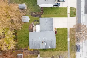 309 Plymouth Ln NW, Bloomingdale, IL 60108 - Photo 21