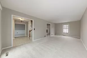 903 Canyon Run Rd, Naperville, IL 60565 - Photo 7