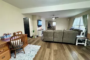 402 N Center St, Colfax, IL 61728 - Photo 15