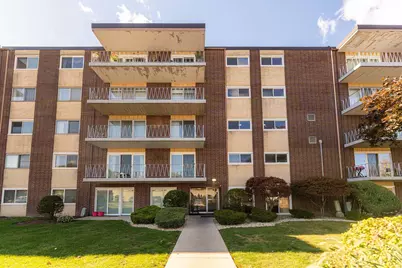 2900 Maple Avenue #15C, Downers Grove, IL 60515 - Photo 1