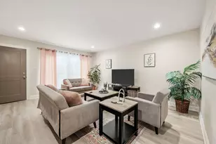 10907 S Normandy Ave, Worth, IL 60482 - Photo 7