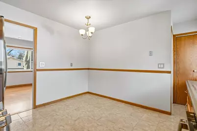 900 Brentwood Drive, Joliet, IL 60435 - Photo 5