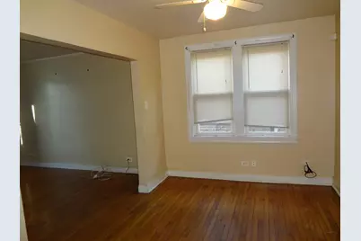 8811 S Constance Avenue, Chicago, IL 60617 - Photo 5