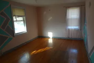 8811 S Constance Ave, Chicago, IL 60617 - Photo 9