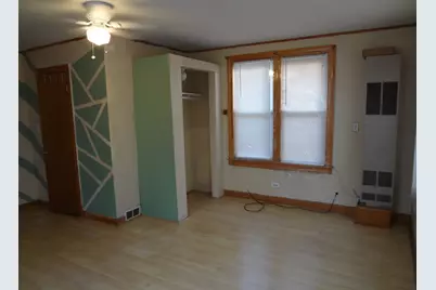 8811 S Constance Avenue, Chicago, IL 60617 - Photo 7