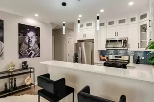 4634 S Langley Ave, Chicago, IL 60653 - Photo 9