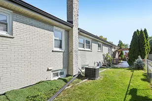 719 N Elmhurst Ave, Mount Prospect, IL 60056 - Photo 37