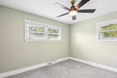 719 N Elmhurst Avenue, Mount Prospect, IL 60056 - Photo 15