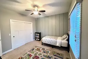 413 Moore St, Clifton, IL 61727 - Photo 25