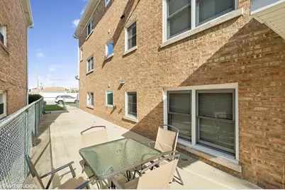 6845 W Leland Avenue #2, Harwood Heights, IL 60706 - Photo 13