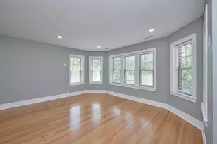 5439 N Campbell Ave, Chicago, IL 60625 - Photo 3