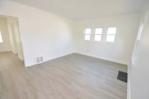 1724 Ridge Ave, Rockford, IL 61103 - Photo 5