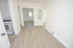 1724 Ridge Ave, Rockford, IL 61103 - Photo 9