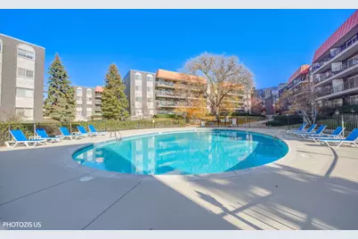 4900 Foster Street #412, Skokie, IL 60077 - Photo 29